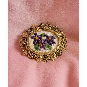 Gold Tone Handmade Cross-Stitched Purple Flower Oval Pin Brooch/pendant BR1